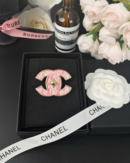 [⭐moonlume]Pink Resin Classic Brooch 5cm
