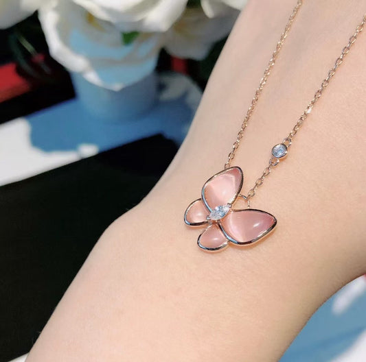 [⭐moonlume]BUTTERFLY PINK MOTHER-OF-PEARL DIAMOND NECKLACE