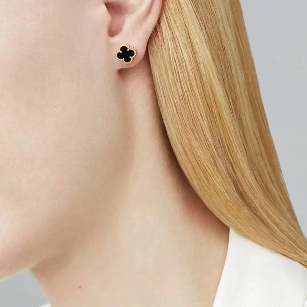 [⭐moonlume]CLOVER MINI 9.5MM BLACK MOP EARRINGS