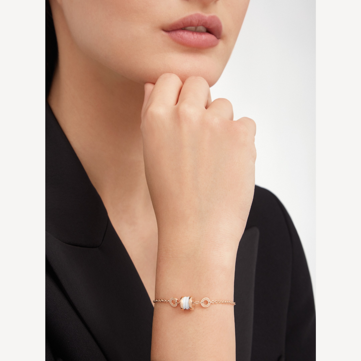 [⭐moonlume]ZERO 1 SOFT PINK GOLD AND WHITE CERAMIC BRACELET