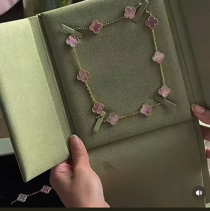 [⭐moonlume Jewellery] Pink Necklace with Ten Clover Designs