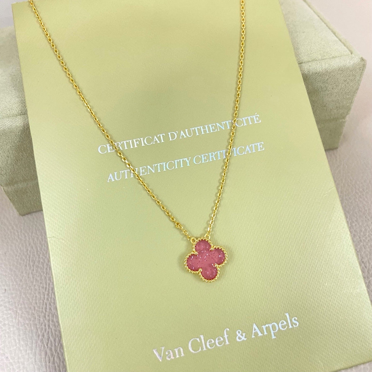 [⭐moonlume]15MM BUBBLE PINK ENAMEL SINGLE-FLOWER FOUR-LEAF CLOVER NECKLACE