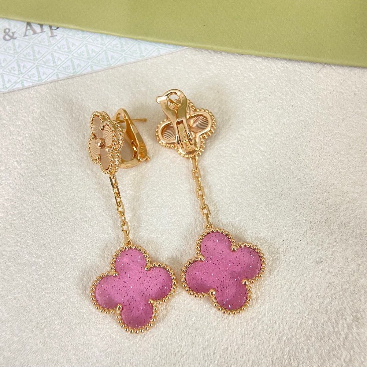 [⭐moonlume]2026 NEW CLOVER 2 MOTIF  BUBBLE PINK ENAMEL