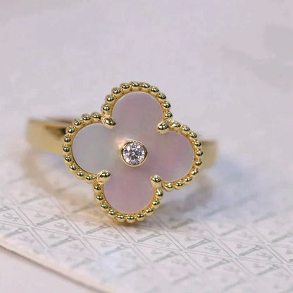 [⭐moonlume]CLOVER PINK MOP RING GOLD DIAMOND