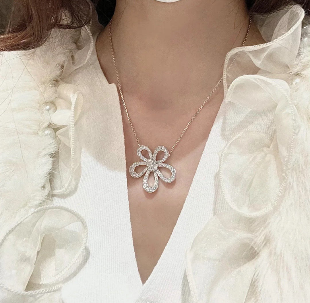 [⭐moonlume]FLOWERLACE NECKLACE FULL DIAMONDS