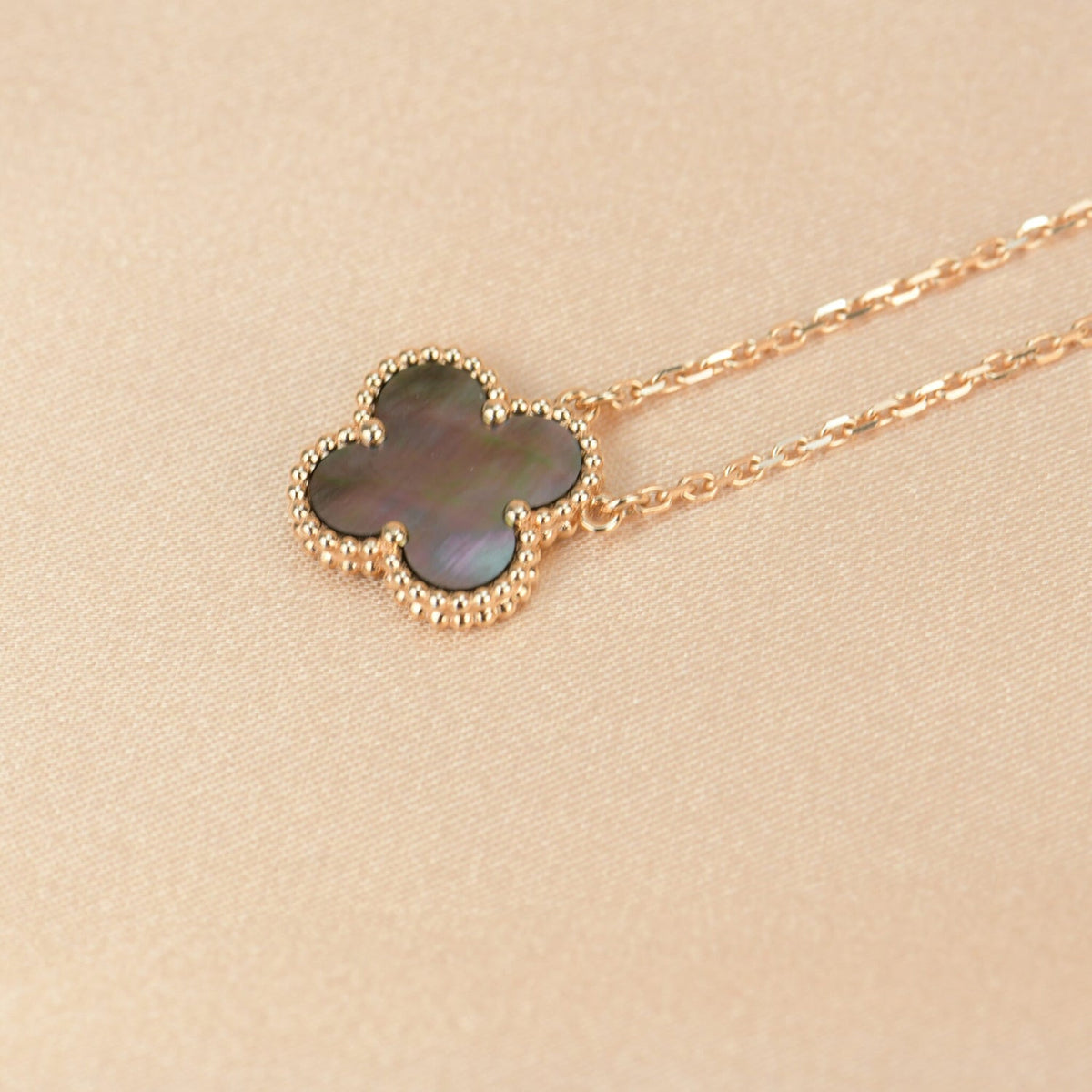 [⭐moonlume]CLOVER 15MM  GRAY MOTHER OF PEARL NECKLACE
