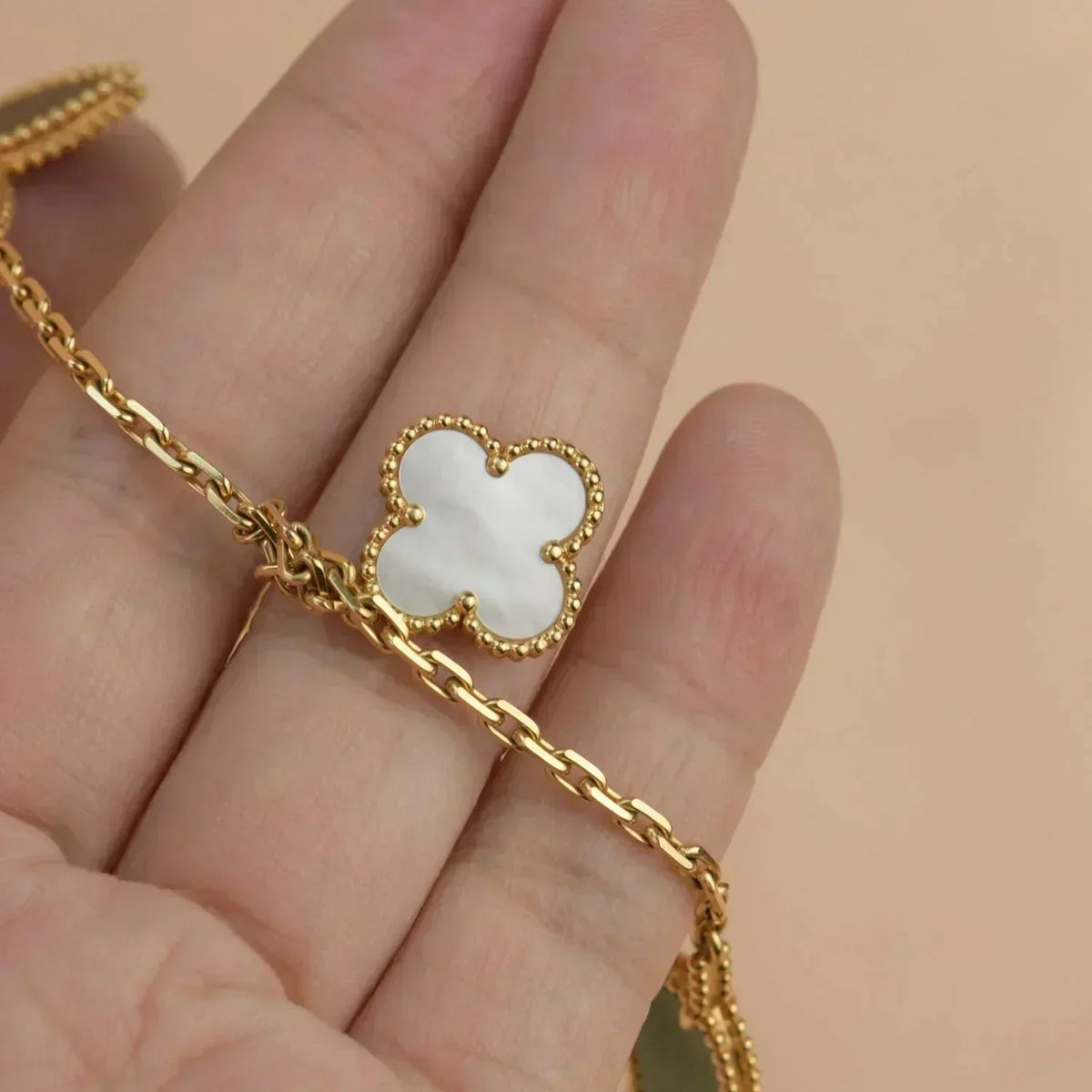 [⭐moonlume]LUCKY SPRING 5 MOTIF GOLD BRACELET
