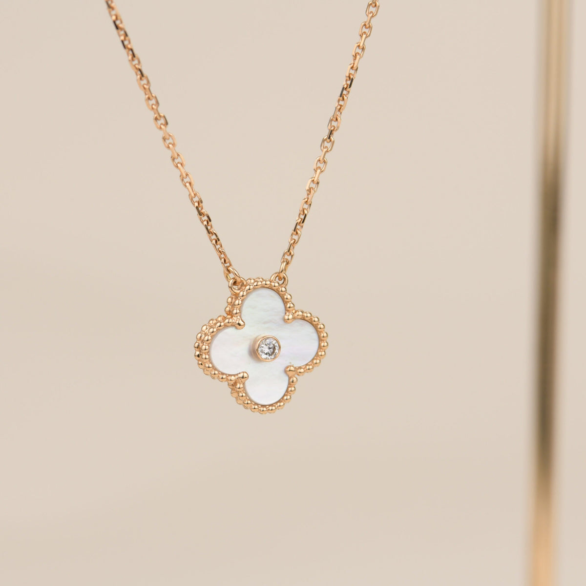 [⭐moonlume]CLOVER 15MM DIAMOND WHITE FRITILLARIA NECKLACE