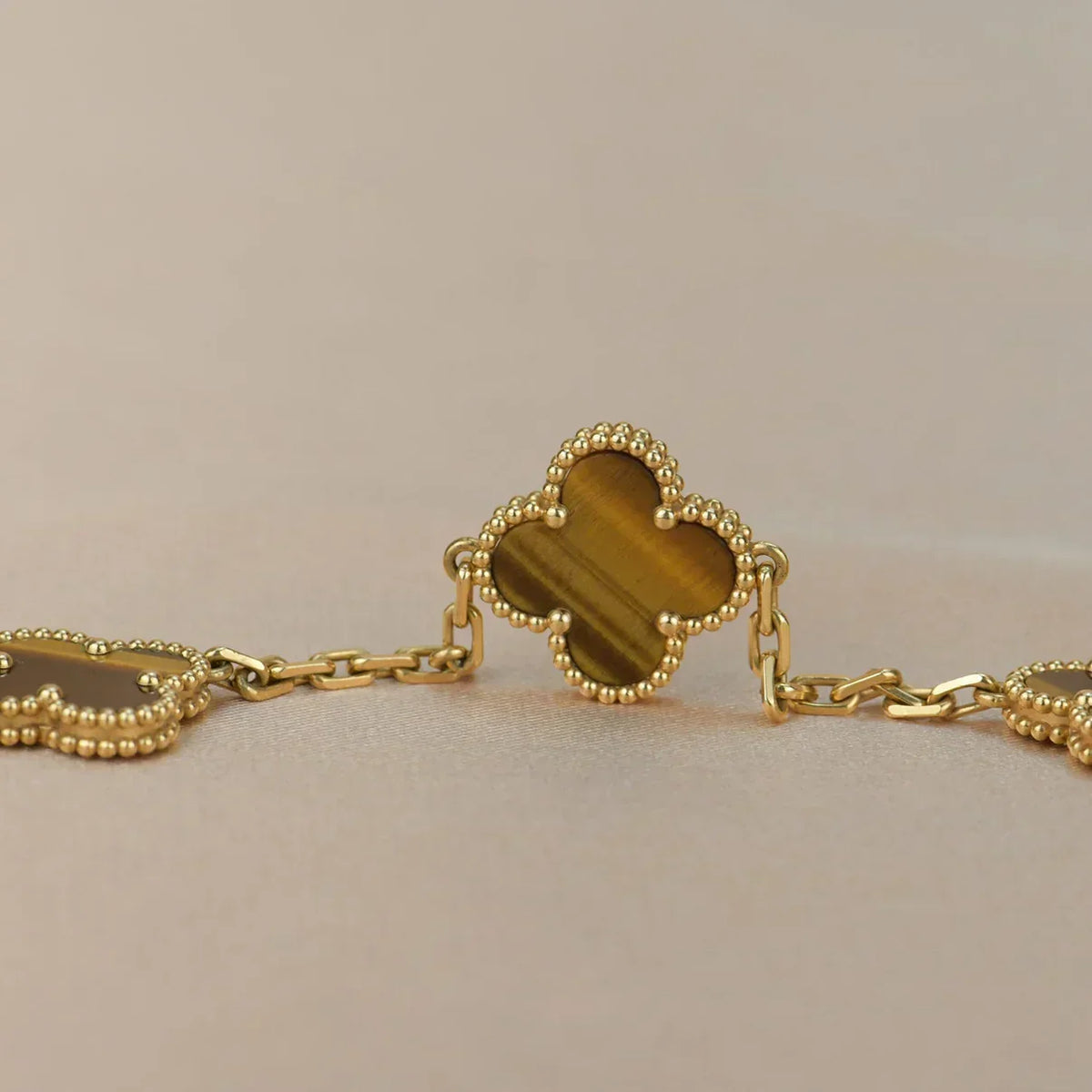 [⭐moonlume] CLOVER 5 MOTIFS TIGER EYE BRACELET COLLECTION