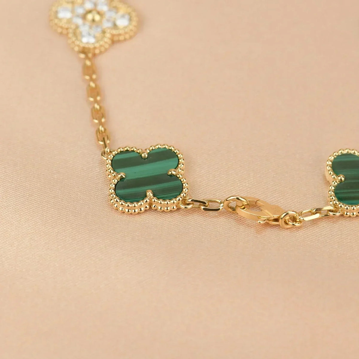 [⭐moonlume] CLOVER 5 MOTIF MALACHITE BRACELET COLLECTION