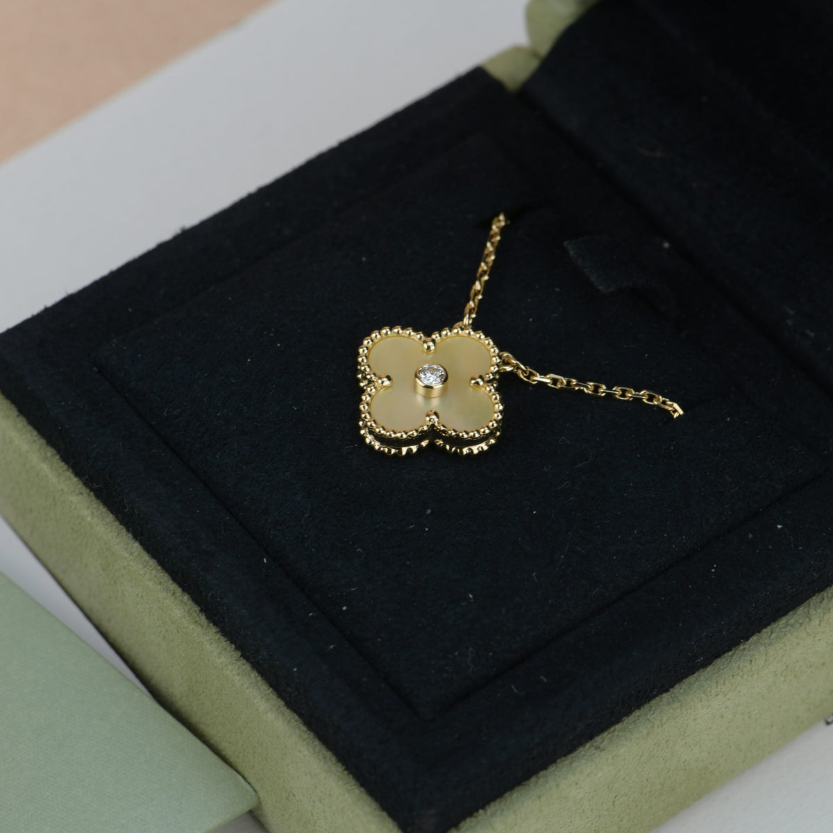 [⭐moonlume]CLOVER 15MM DIAMOND GOLD MOTHER OF PEARL NECKLACE