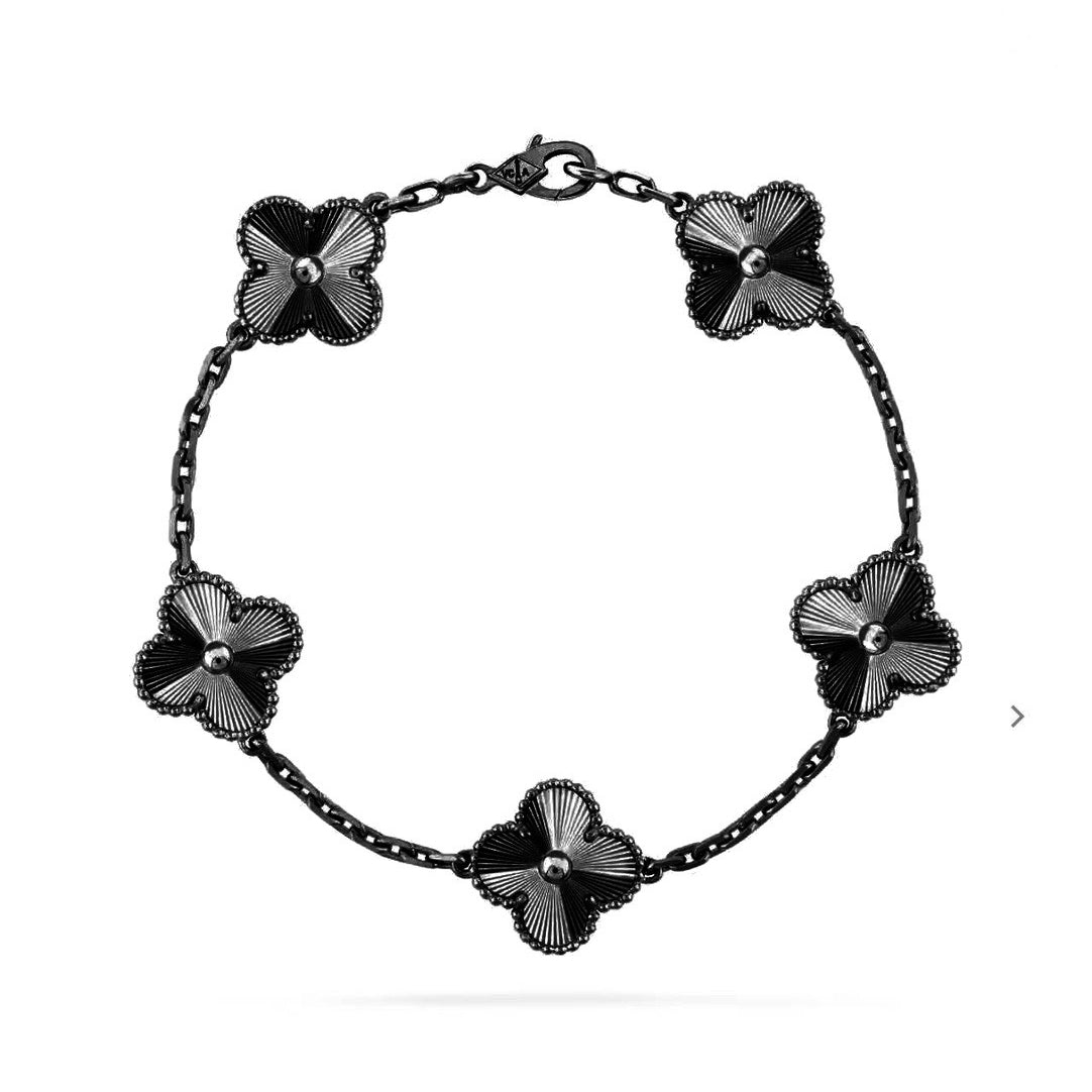 [⭐moonlume]CLOVER 5 MOTIF BLACK BRACELET