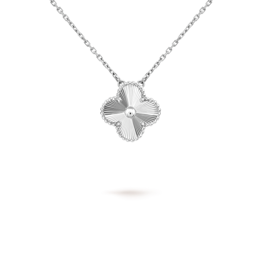 [⭐moonlume]CLOVER 15MM LASER NECKLACE SILVER