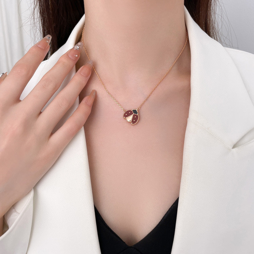 [⭐moonlume]LUCKY  CARNELIANS LADYBUG NECKLACE