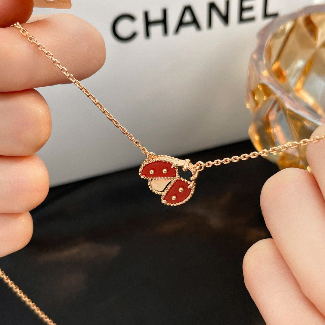 [⭐moonlume]LUCKY  CARNELIANS LADYBUG NECKLACE