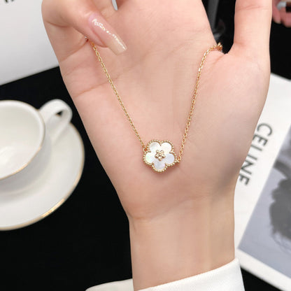 [⭐moonlume]LUCKY  WHITE MOP  PLUM BLOSSOM NECKLACE