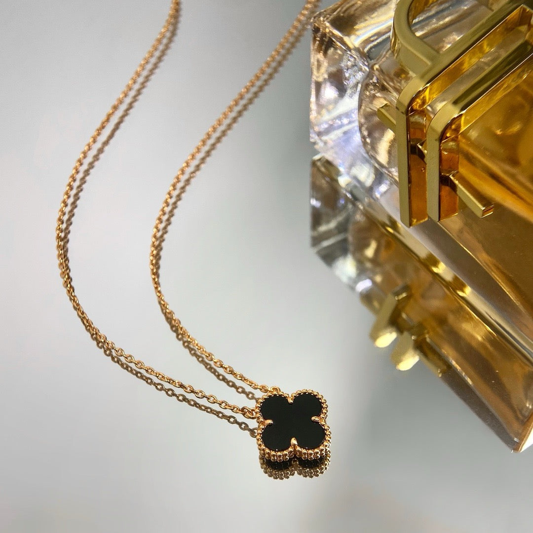 [⭐moonlume]CLOVER 15MM BLACK ONYX SINGLE FLOWER NECKLACE