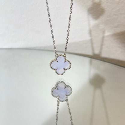 [⭐moonlume]CLOVER 15MM BLUE CHALCEDONY NECKLACE SILVER