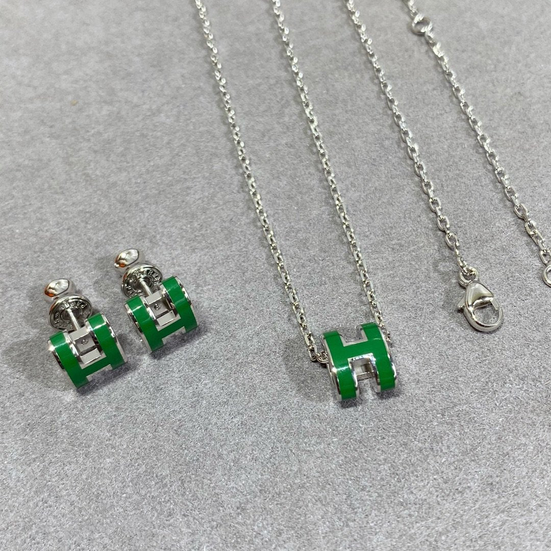 [⭐moonlume]POP H GREEN NECKLACE SILVER AND GOLD