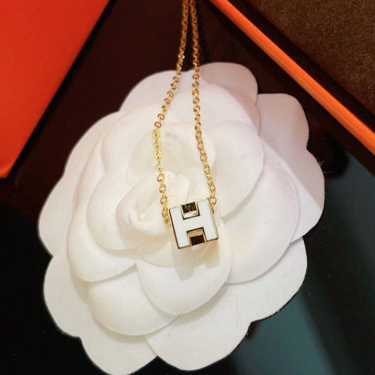 [⭐moonlume]H WHITE SQUARE GOLD NECKLACE