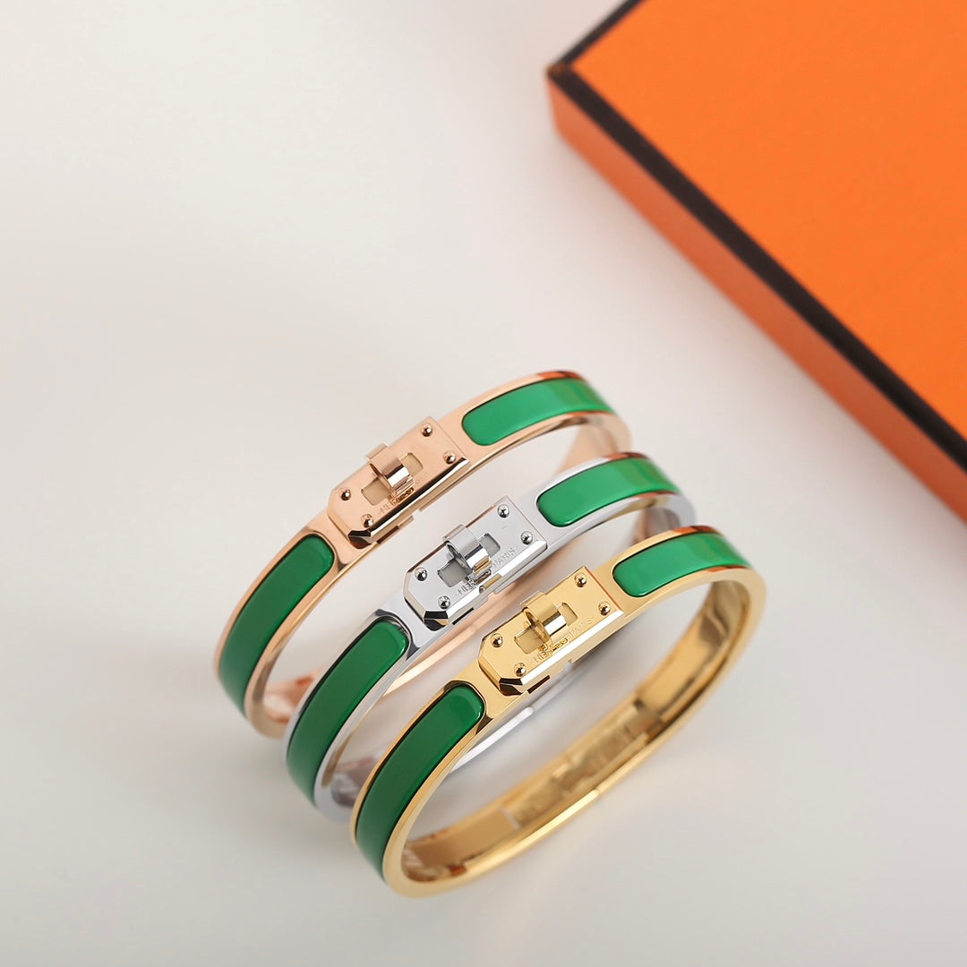 [⭐moonlume]HM KELLY GREEN BRACELET