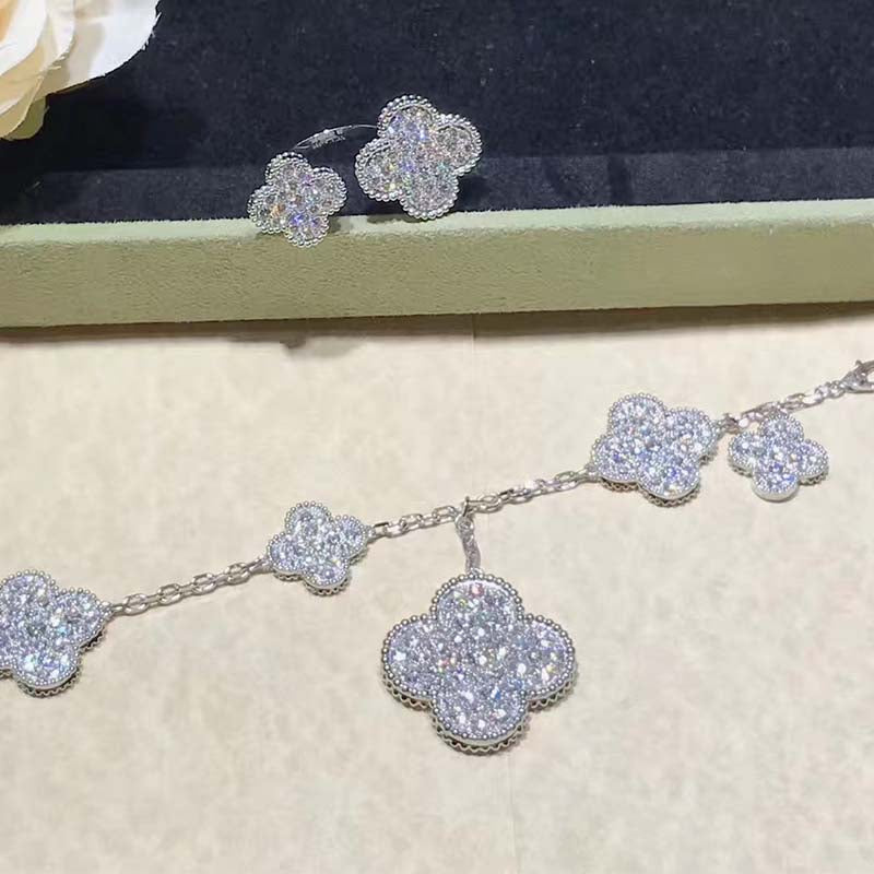 [⭐moonlume]CLOVER 6 MOTIFS SILVER DIAMOND BRACELET