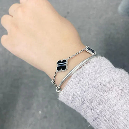 [⭐moonlume] CLOVER 5 MOTIF PULSAR STONE BRACELET COLLECTION