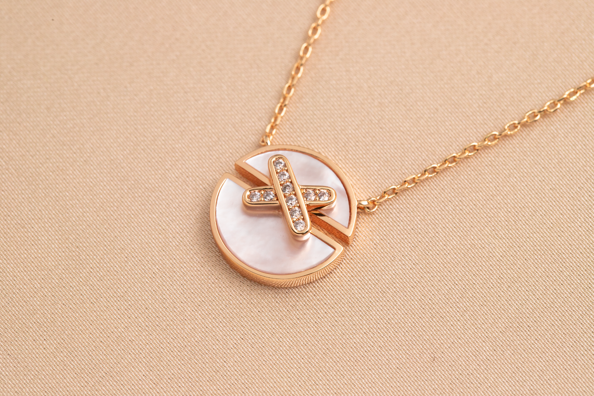 [⭐moonlume]JEUX DE PINK GOLD DIAMOND NECKLACE