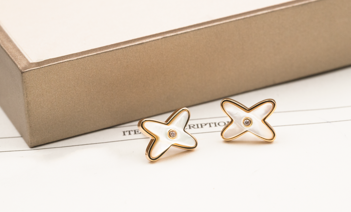 [⭐moonlume]JEUX DE WHITE MOP ROSE GOLD DIAMOND EARRINGS
