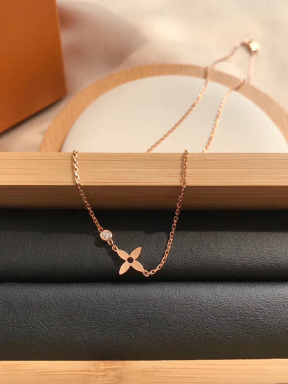 [⭐moonlume]BLOSSOM PENDANT PINK GOLD AND DIAMOND