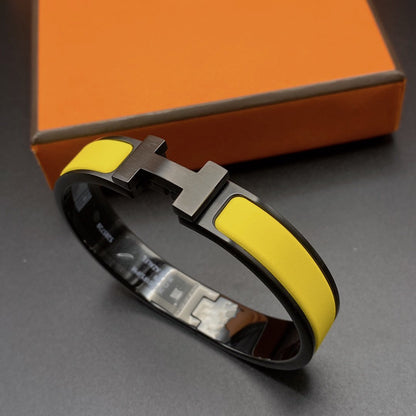 [⭐moonlume]CLIC HM SO BLACK YELLOW BRACELET