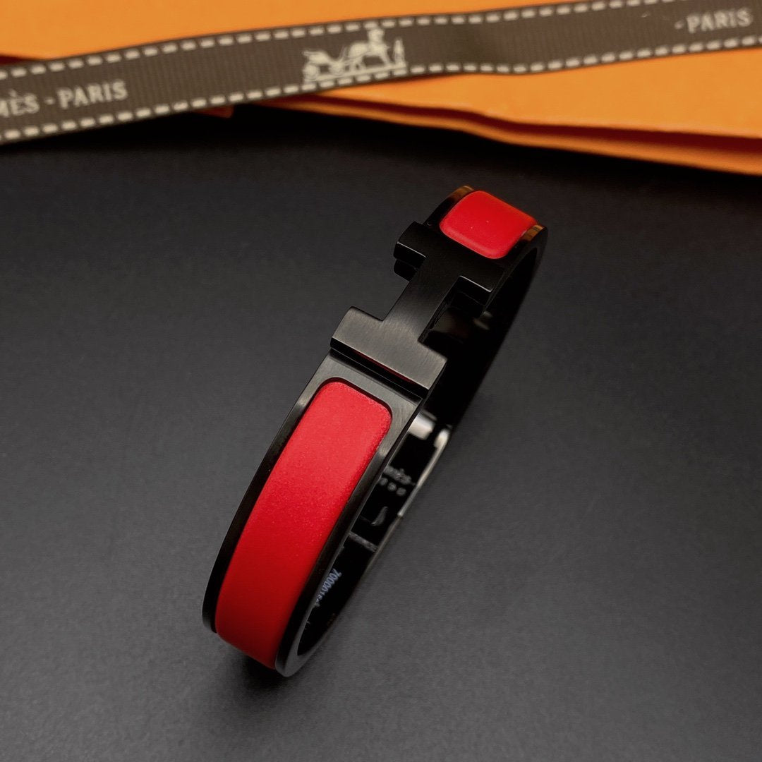 [⭐moonlume]CLIC HM SO BLACK RED BRACELET