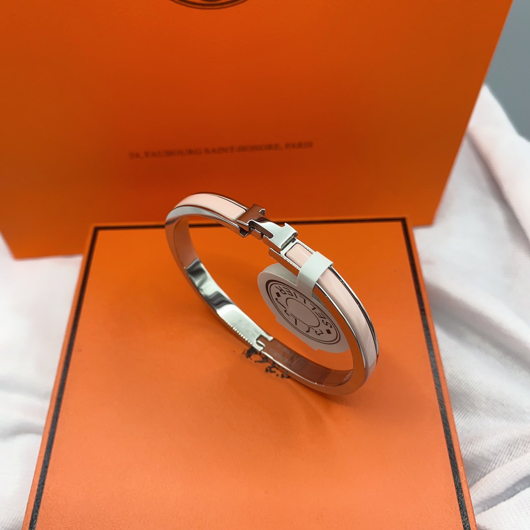 [⭐moonlume]CLASSIC HM CLIC  PINK 8MM ENAMEL BRACELET