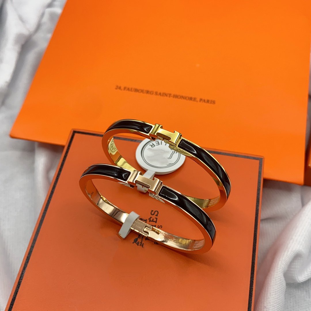 [⭐moonlume]CLASSIC HM CLIC BLACK 8MM ENAMEL BRACELET