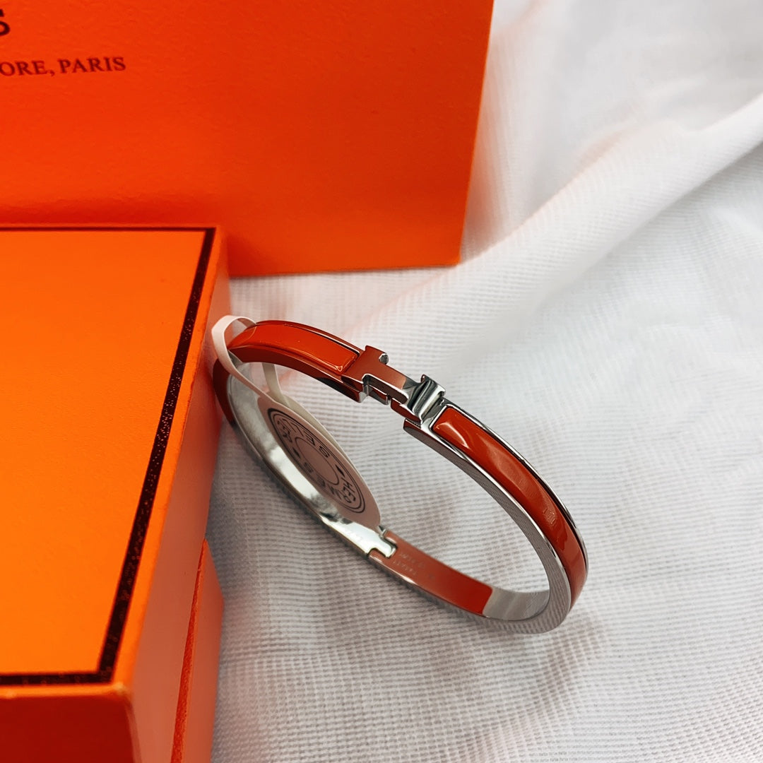 [⭐moonlume]CLASSIC HM CLIC RED 8MM ENAMEL BRACELET