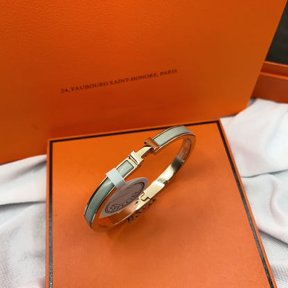 [⭐moonlume]CLASSIC HM CLIC GREEN 8MM ENAMEL BRACELET