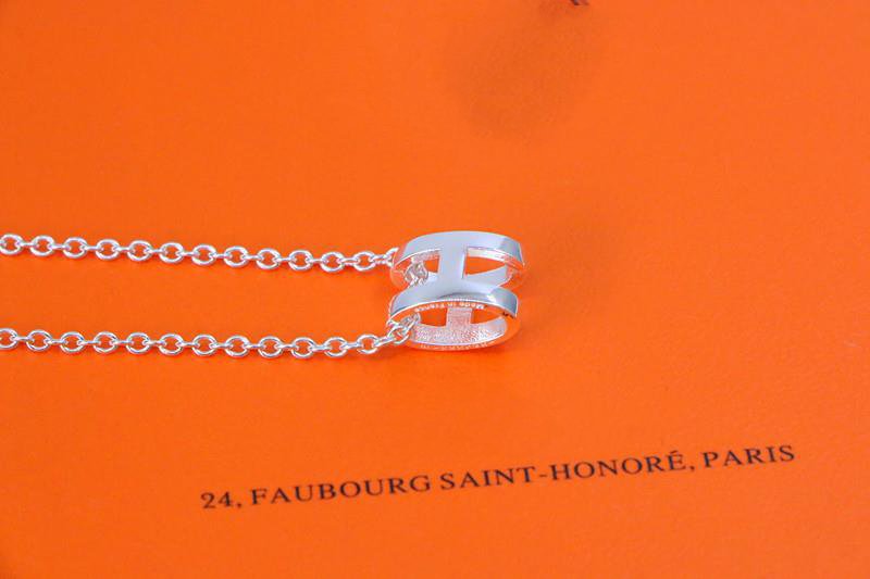 [⭐moonlume]HM NECKLACE H LETTER OVAL SERIES