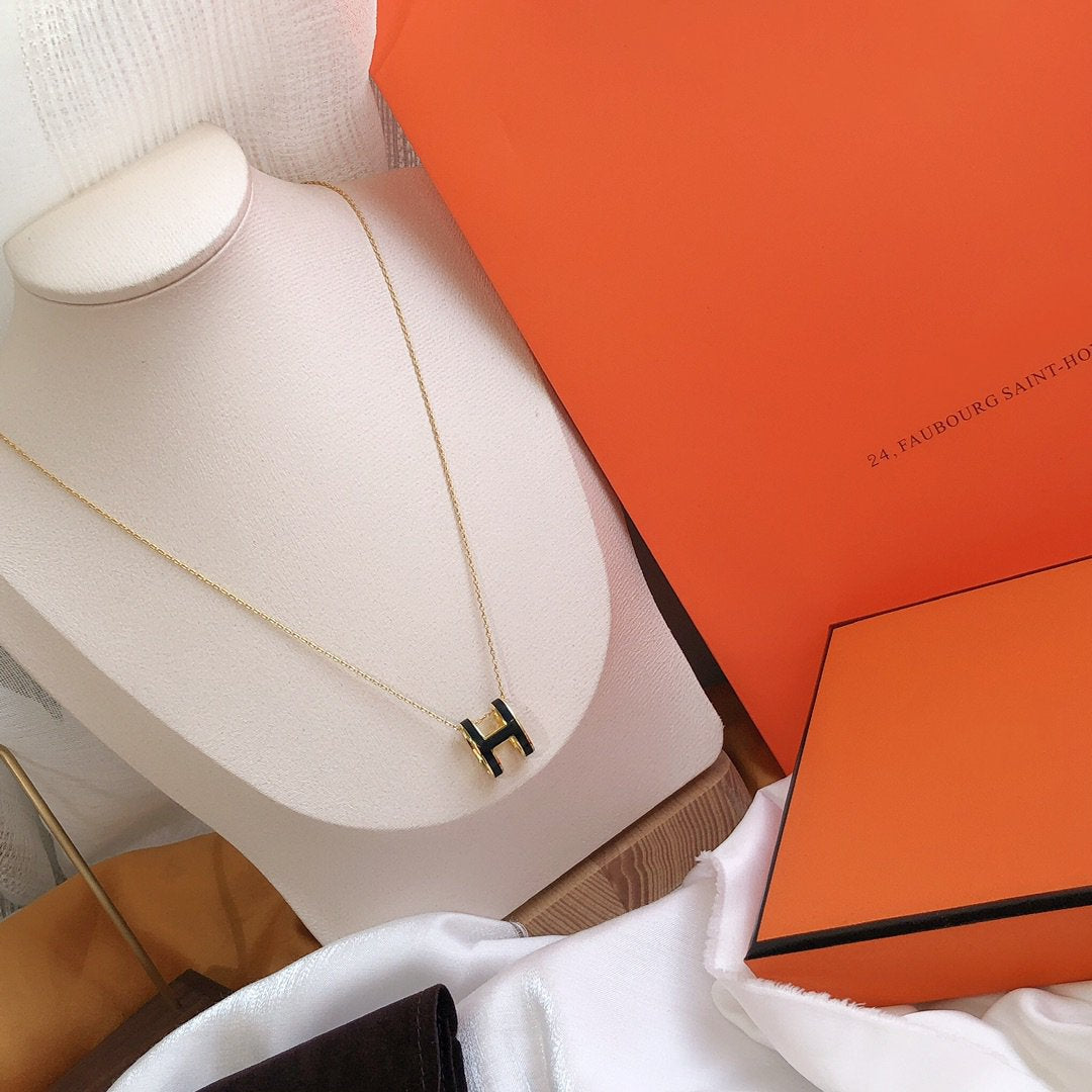 [⭐moonlume]HM CLIC BLACK ENAMEL GOLD NECKLACE