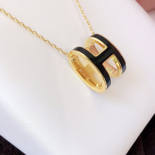 [⭐moonlume]HM CLIC BLACK ENAMEL GOLD NECKLACE