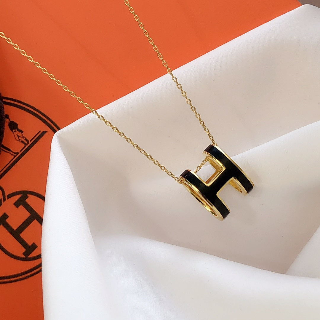 [⭐moonlume]HM CLIC BLACK ENAMEL GOLD NECKLACE