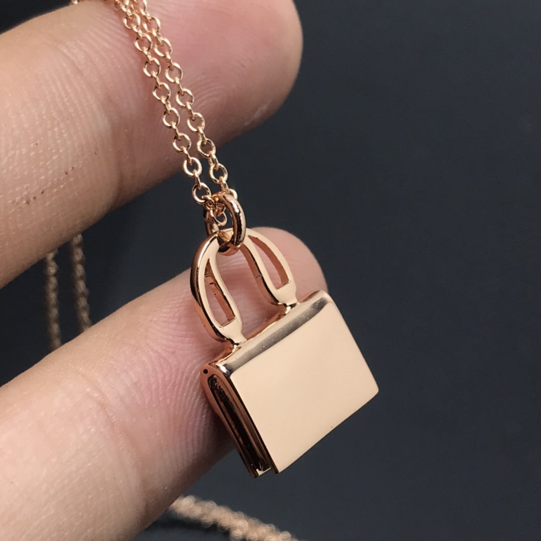 [⭐moonlume]HM NECKLACE ARRIVAL BLACK DIAMOND