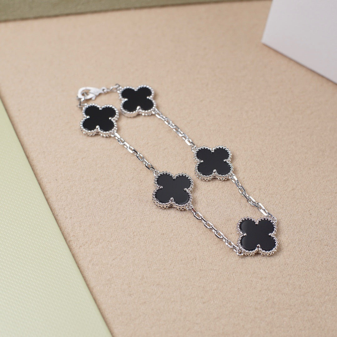 [⭐moonlume] CLOVER 5 MOTIF ONYXS BRACELET COLLECTION