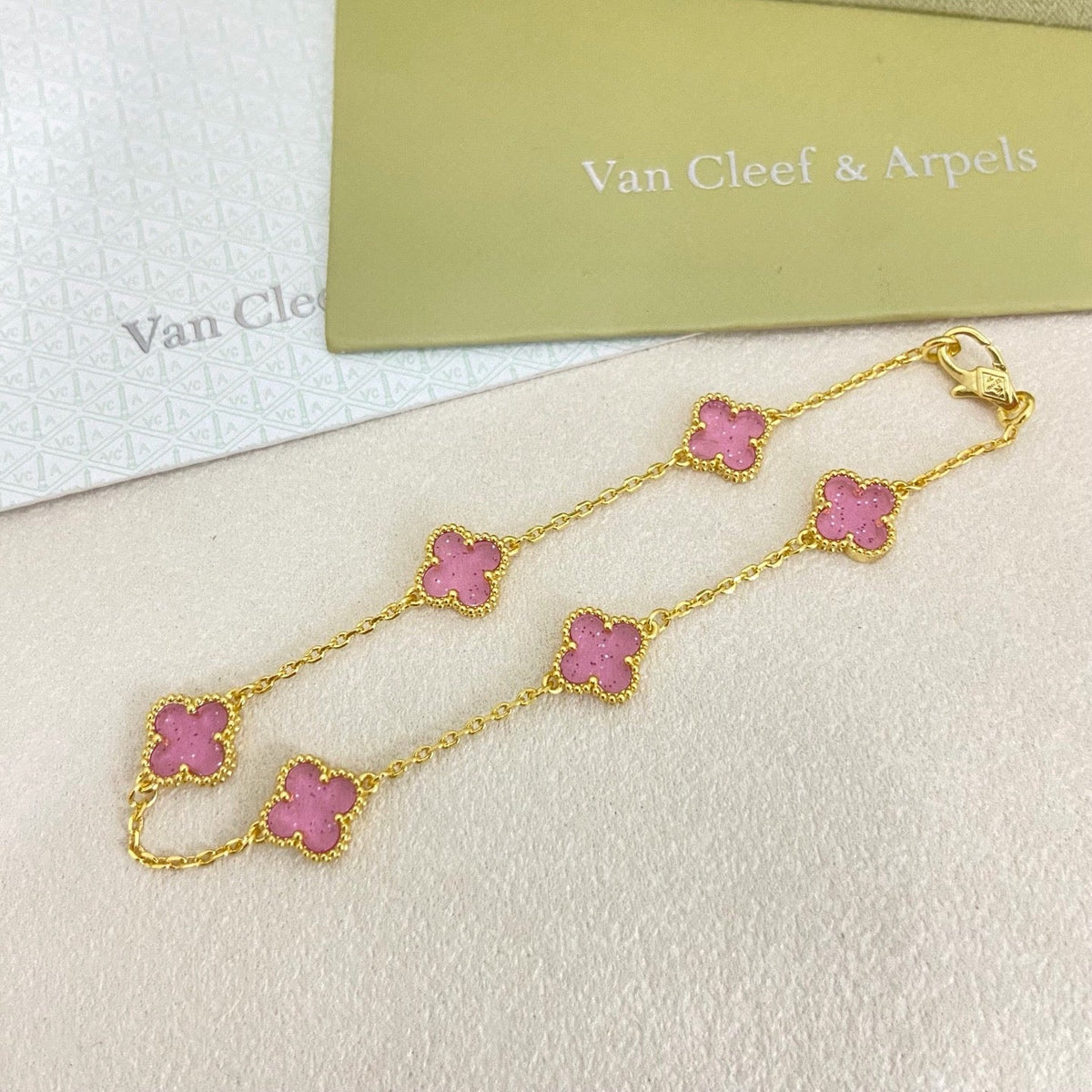 [⭐moonlume]2026 NEW CLOVER 6 MOTIF BUBBLE PINK ENAMEL BRACELET