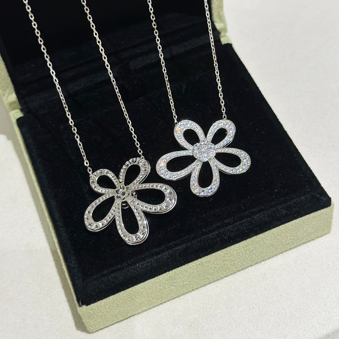 [⭐moonlume]FLOWERLACE NECKLACE FULL DIAMONDS