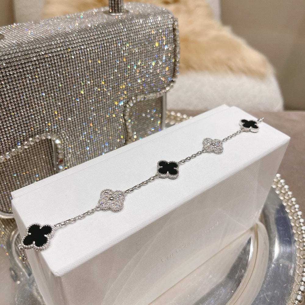 [⭐moonlume] CLOVER 5 MOTIF ONYXS BRACELET COLLECTION