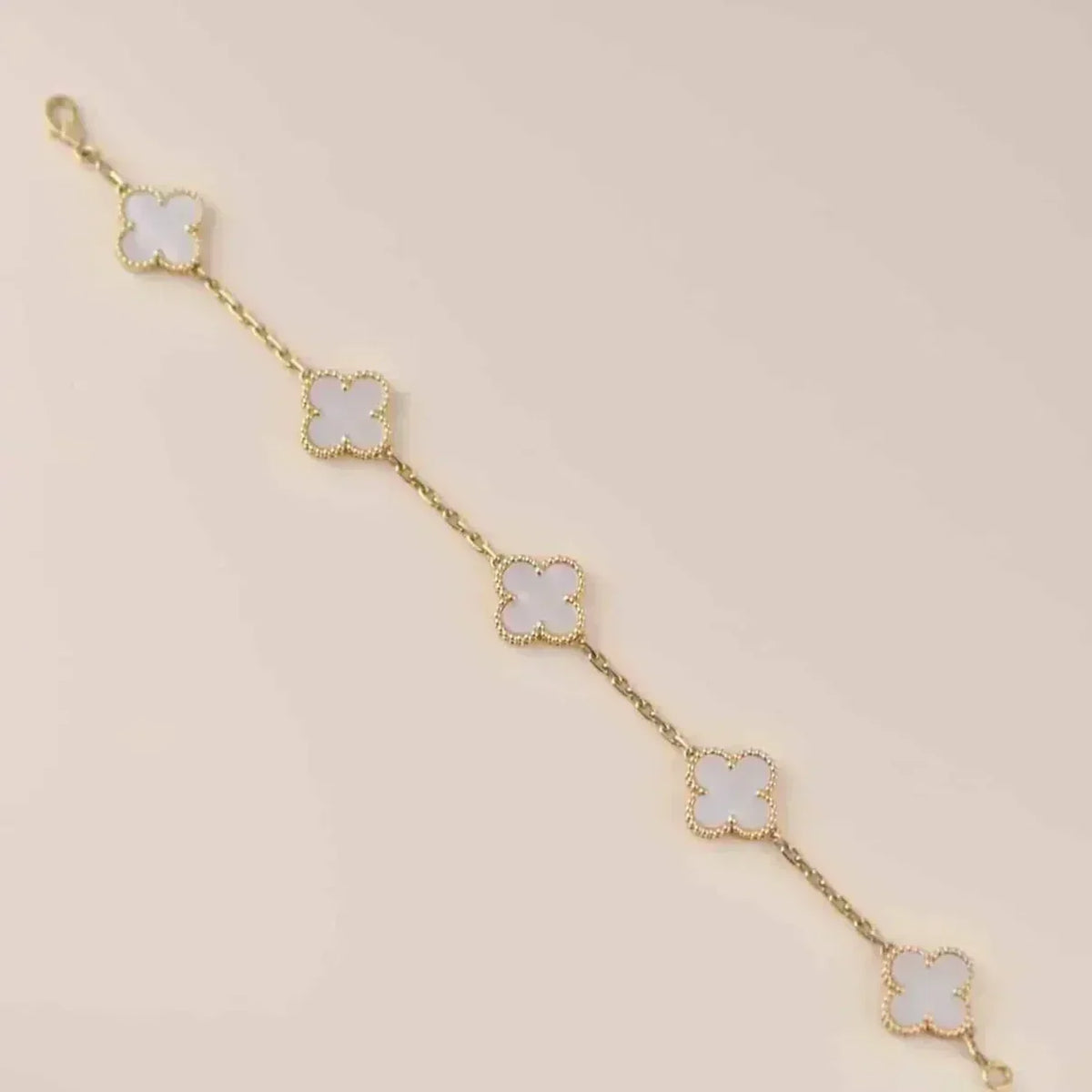 [⭐moonlume]CLOVER WHITE PEARL MOP 5 MOTIF BRACELET COLLECTION