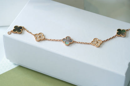 [⭐moonlume] CLOVER 5 MOTIF GRAY MOP BRACELET COLLECTION