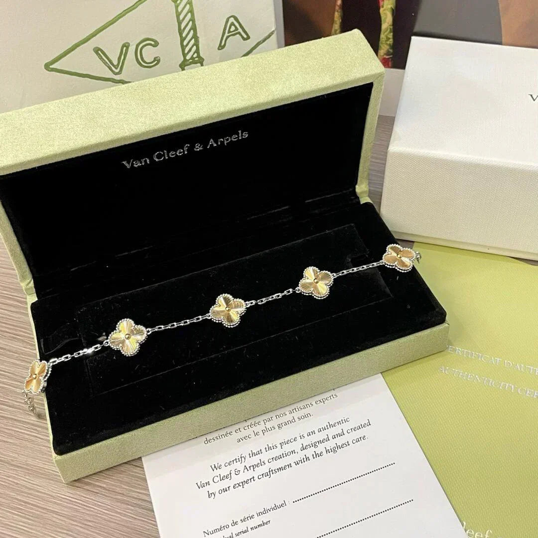 [⭐moonlume] CLOVER 5 MOTIF LASER BRACELET COLLECTION