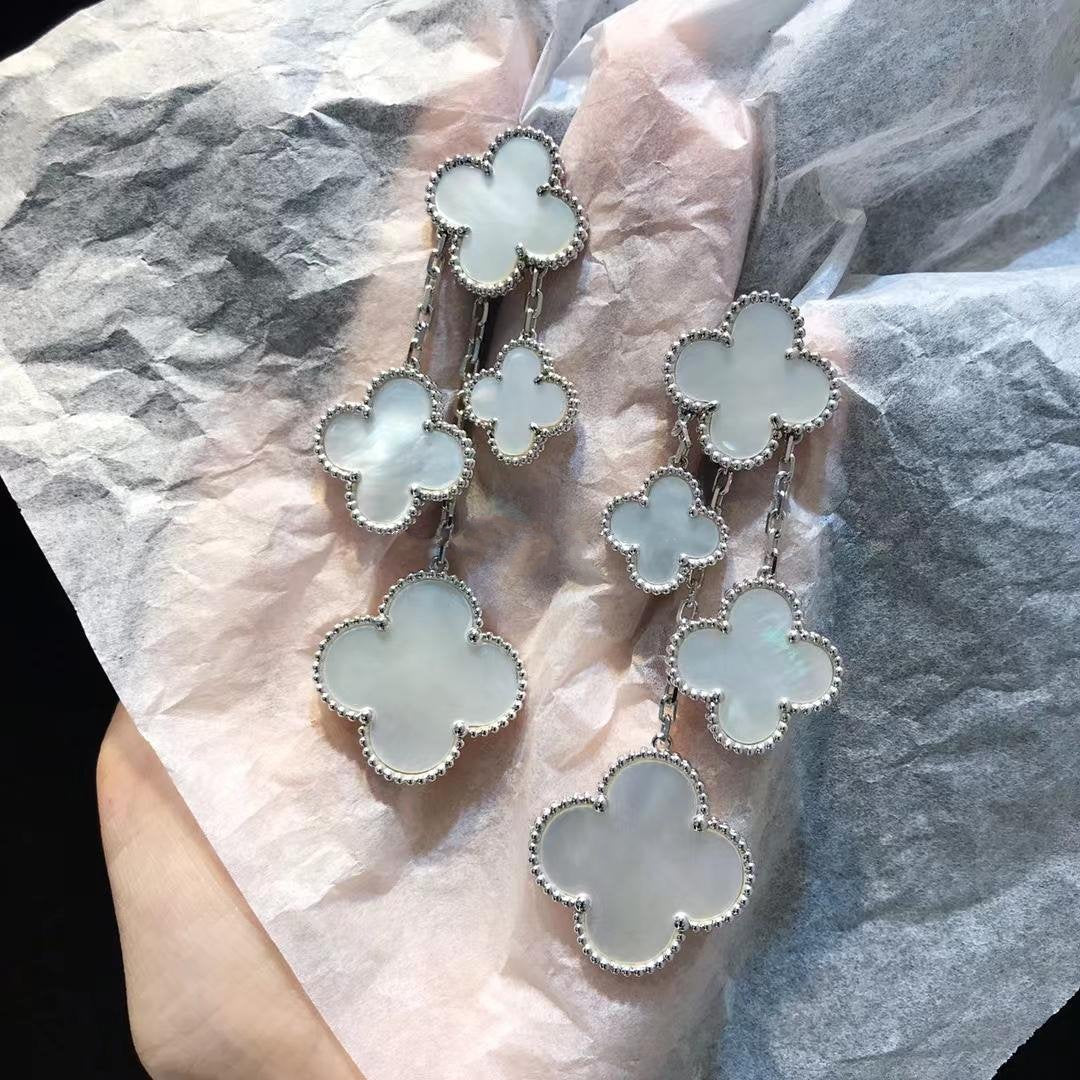 [⭐moonlume]CLOVER EARRINGS WHITE MOP 4 MOTIFS SILVER