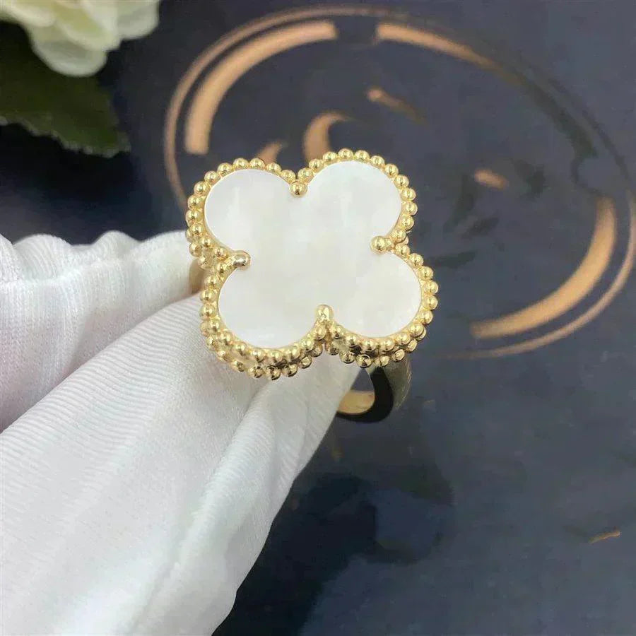 [⭐moonlume]CLOVER WHITE MOP RING